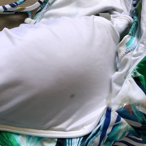 La Blanca Floral Off Shoulder One Piece Swimsuit 6 - Picture 15 of 16